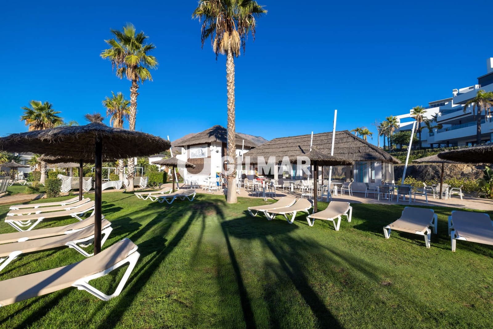 3 soverom Penthouse til salgs i Estepona med svømmebasseng garasje - € 1 149 000 (Ref: 10051922)