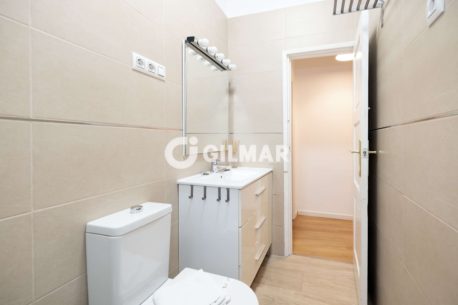 2 soveværelse Lejlighed til salg i Malaga by - € 375.000 (Ref: 10054454)