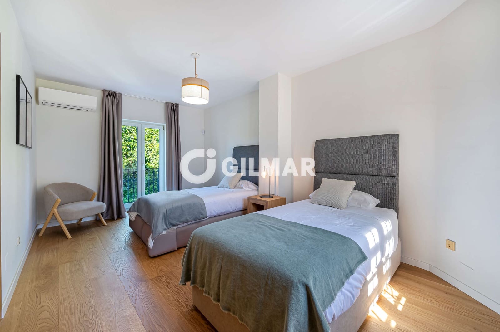 3 slaapkamer Rijtjeshuis te koop in Marbella - € 990.000 (Ref: 10057213)