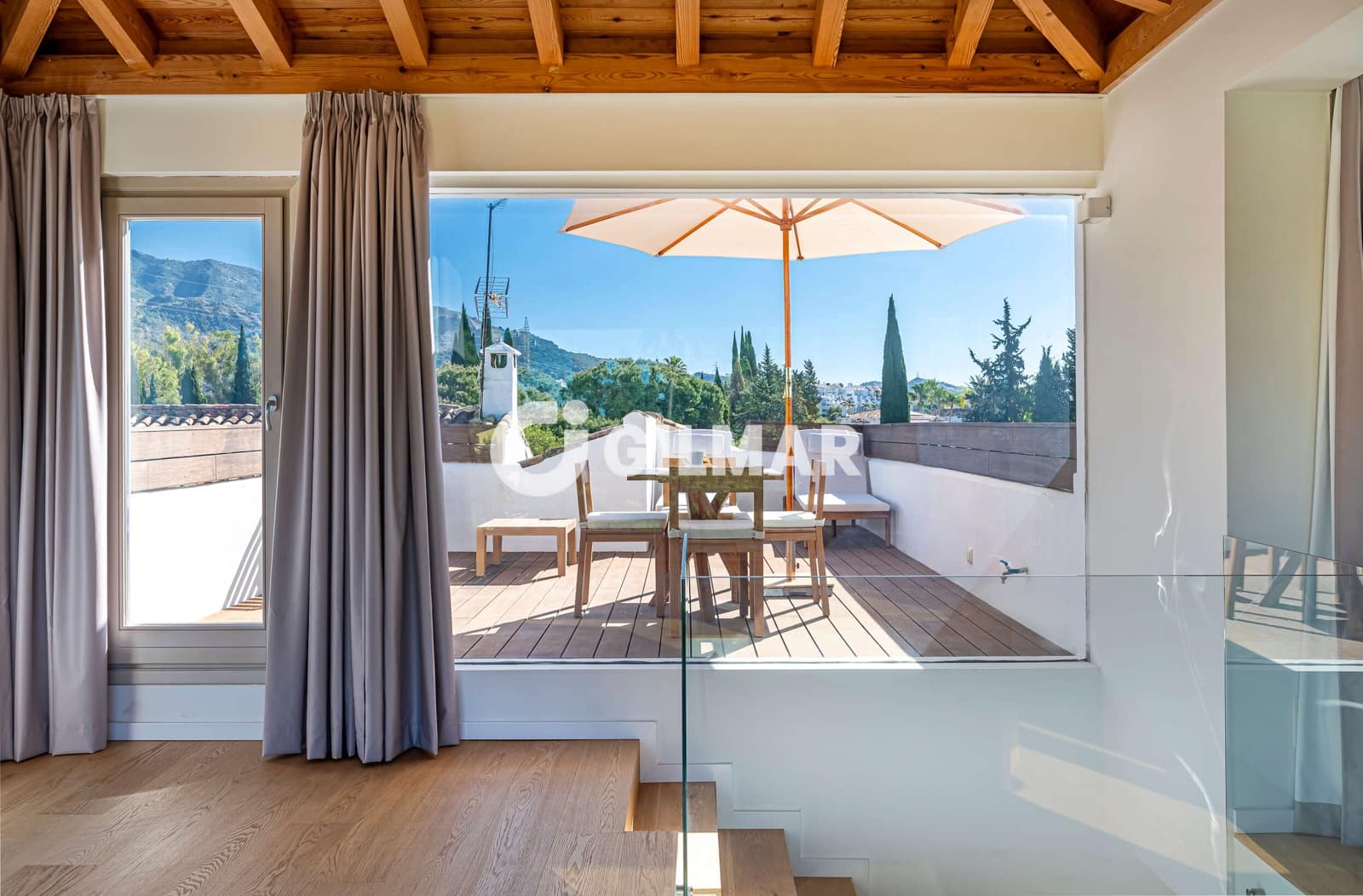 3 slaapkamer Rijtjeshuis te koop in Marbella - € 990.000 (Ref: 10057213)