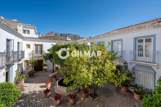 3 slaapkamer Rijtjeshuis te koop in La Carolina - Guadalpín, Marbella - € 990.000 (Ref: 10057213)