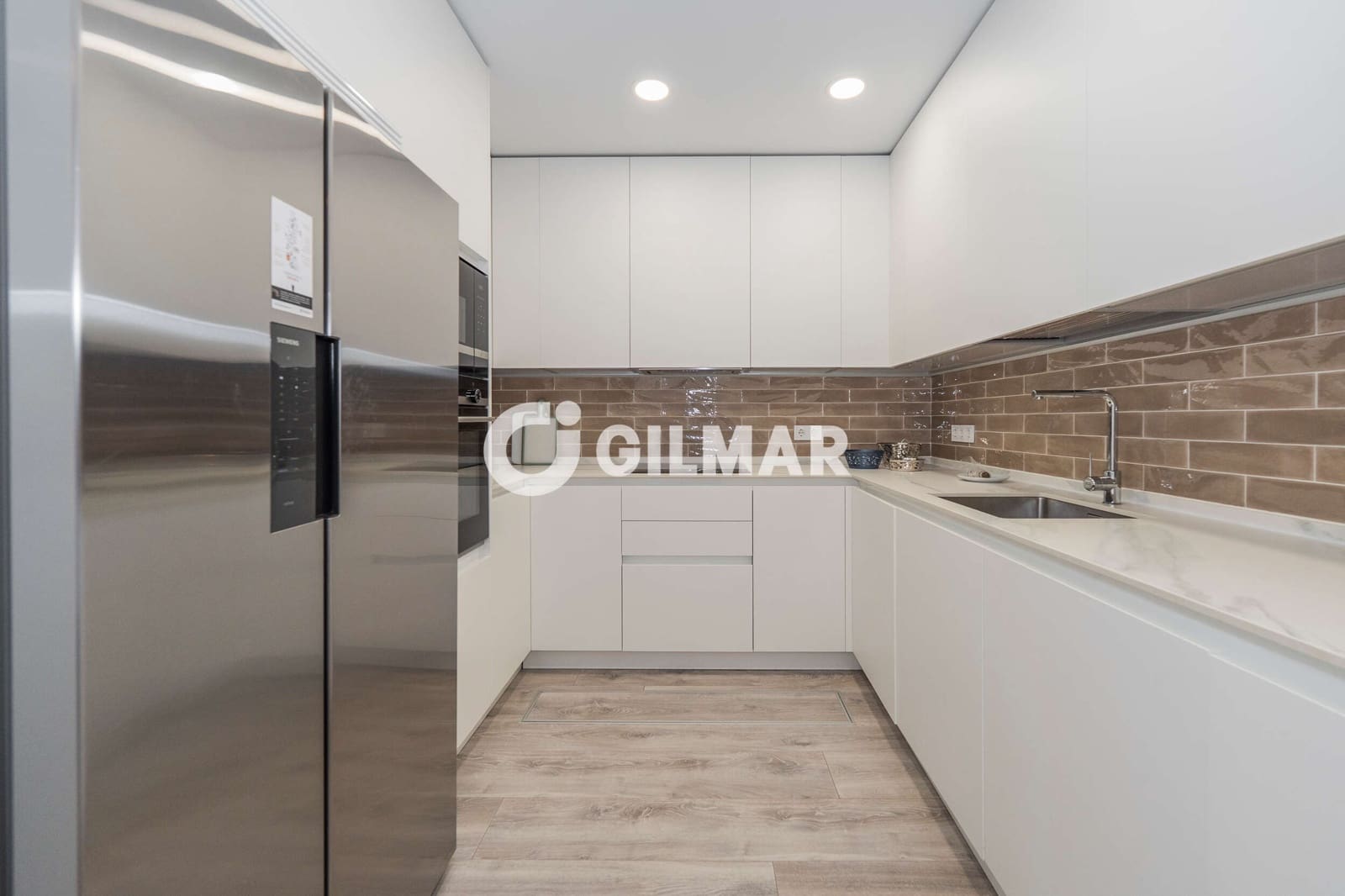 Piso de 2 habitaciones en Madrid ciudad en venta - 1.150.000 € (Ref: 10065669)