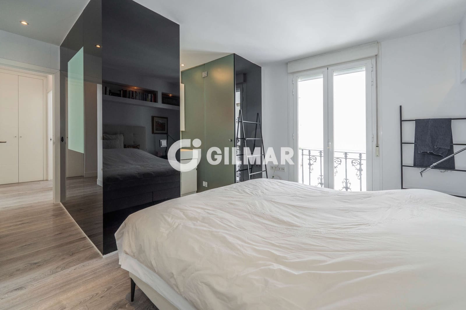 Piso de 2 habitaciones en Madrid ciudad en venta - 1.150.000 € (Ref: 10065669)