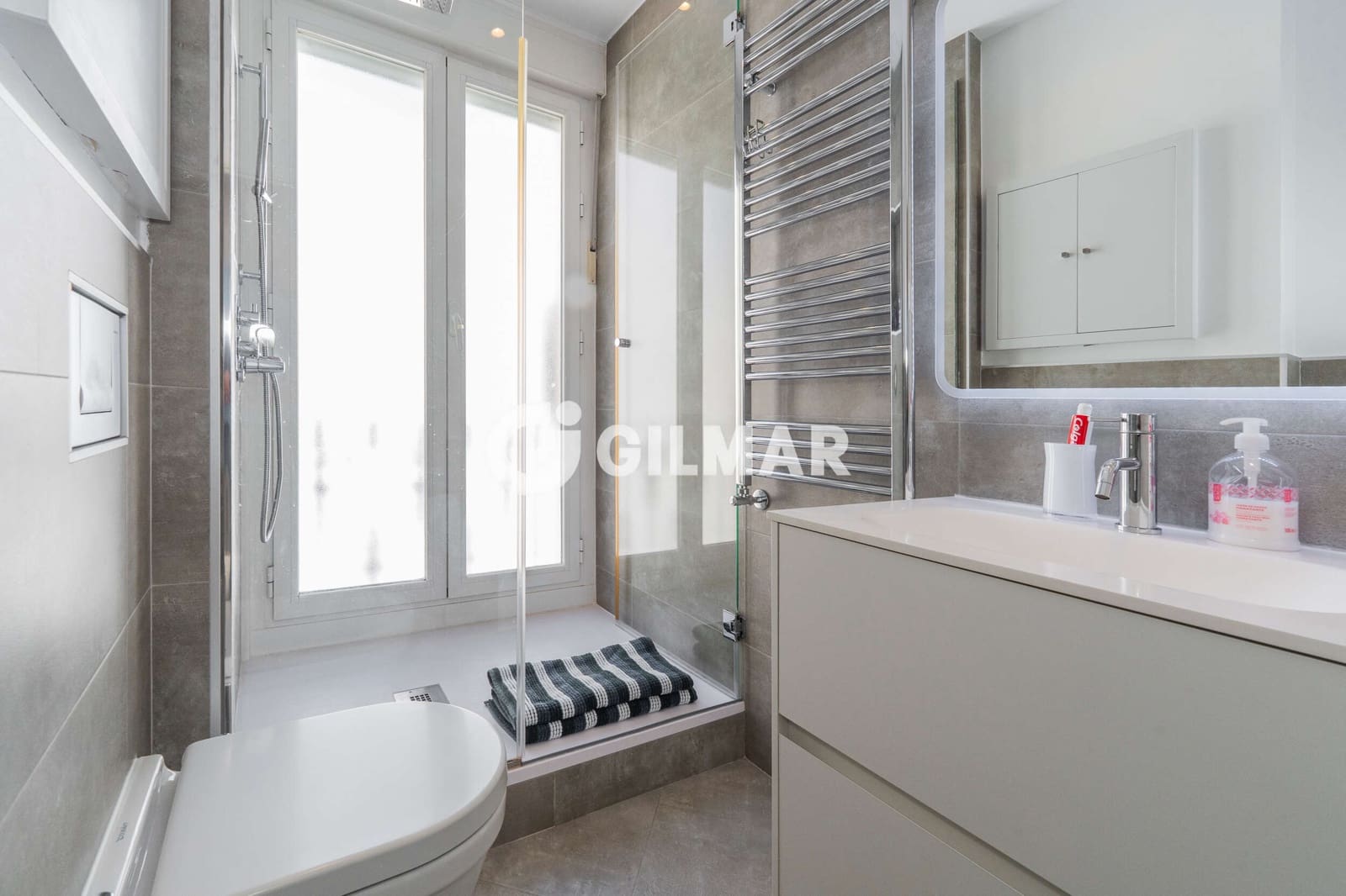Piso de 2 habitaciones en Madrid ciudad en venta - 1.150.000 € (Ref: 10065669)