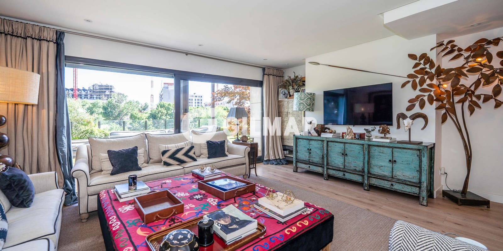 5 bedroom Flat for sale in Madrid city with pool garage - € 1,810,000 (Ref: 10073283)