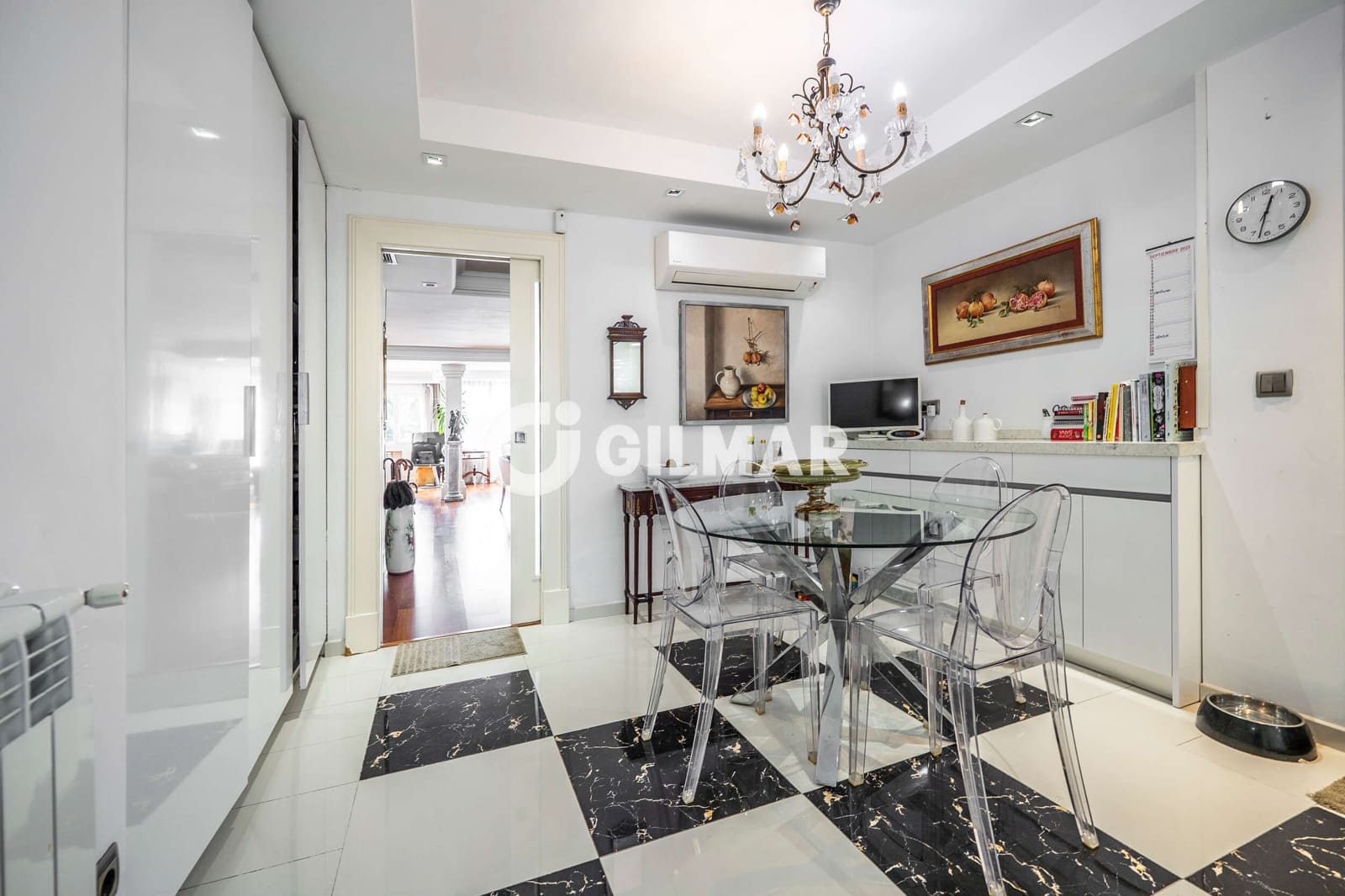 3 bedroom Flat for sale in La Moraleja with pool garage - € 1,450,000 (Ref: 10073288)