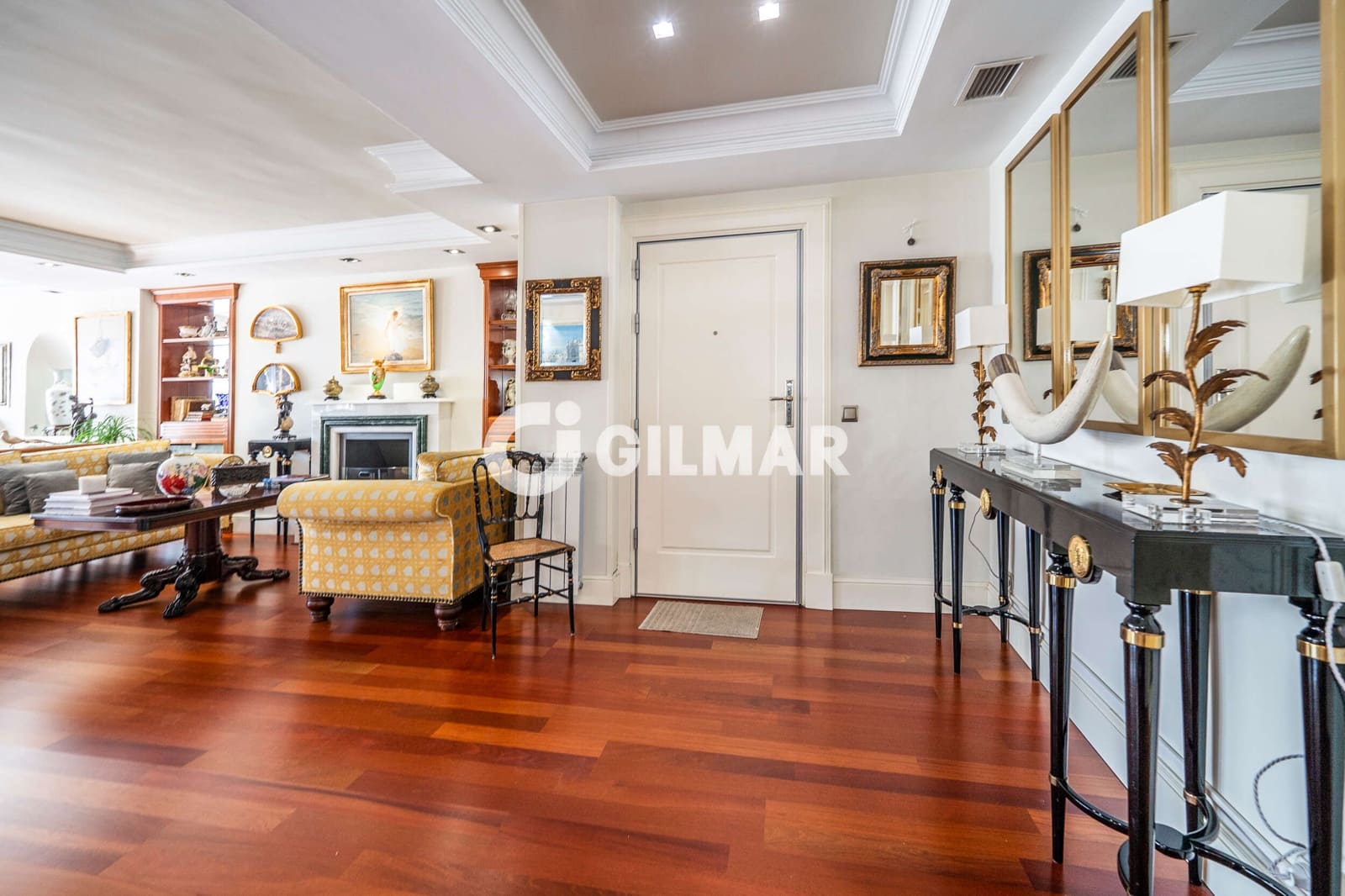 3 bedroom Flat for sale in La Moraleja with pool garage - € 1,450,000 (Ref: 10073288)