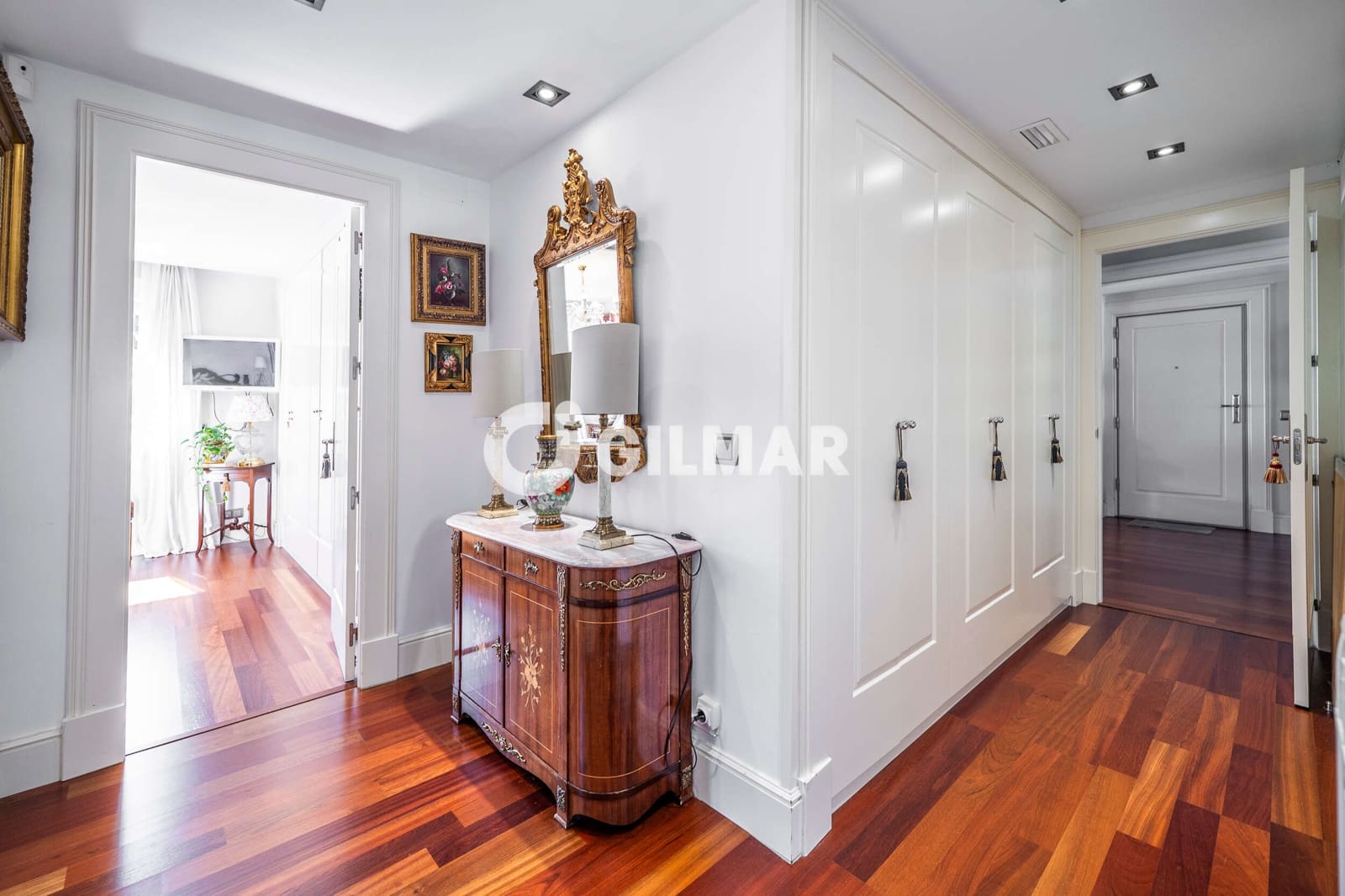 3 bedroom Flat for sale in La Moraleja with pool garage - € 1,450,000 (Ref: 10073288)