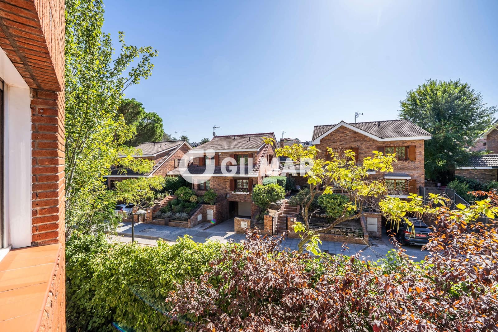 3 bedroom Flat for sale in La Moraleja with pool garage - € 1,450,000 (Ref: 10073288)