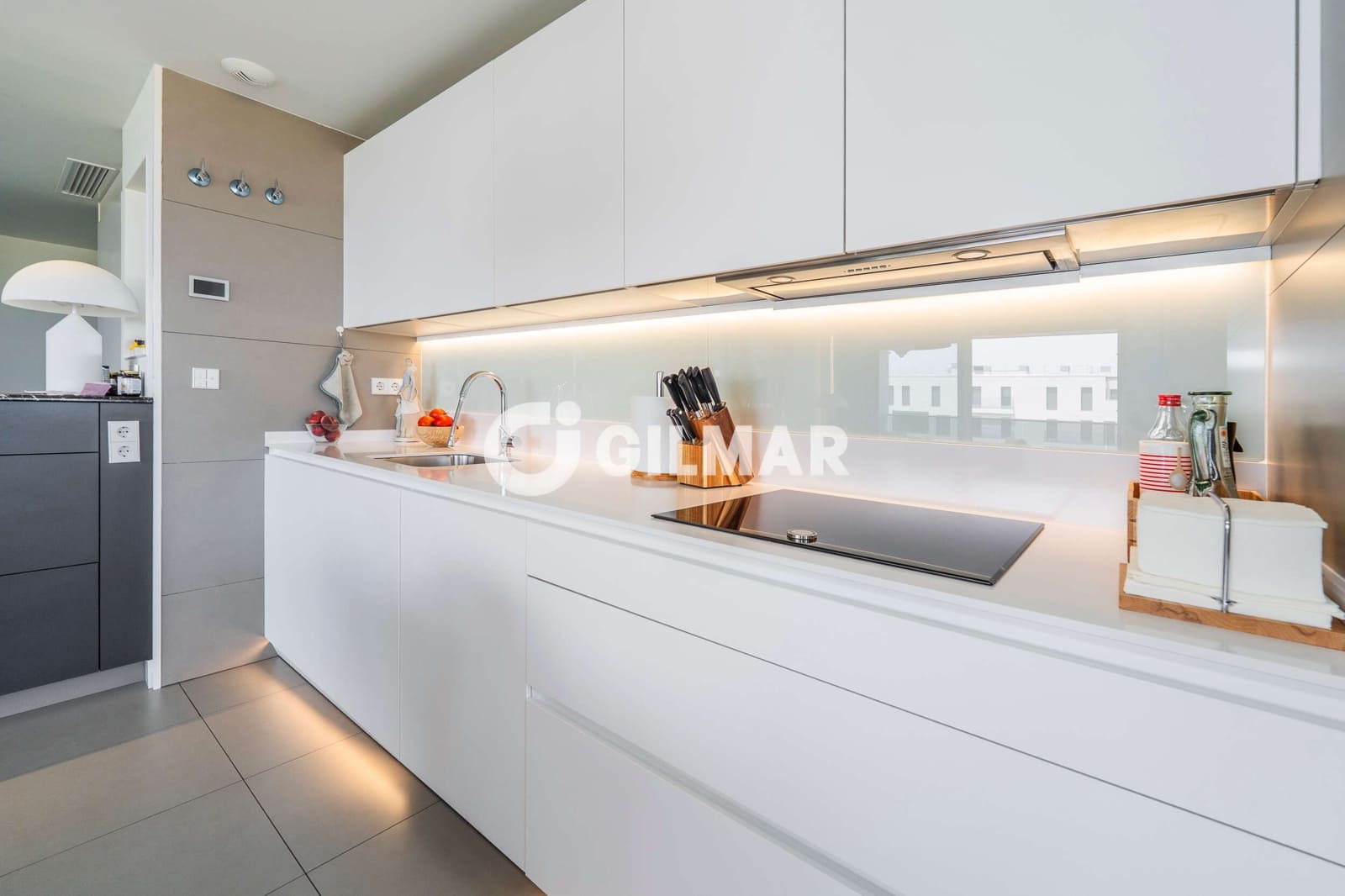 2 sypialnia Mieszkanie na sprzedaż w Miasto Madryt z basenem garażem - 1 150 000 € (Ref: 10073293)