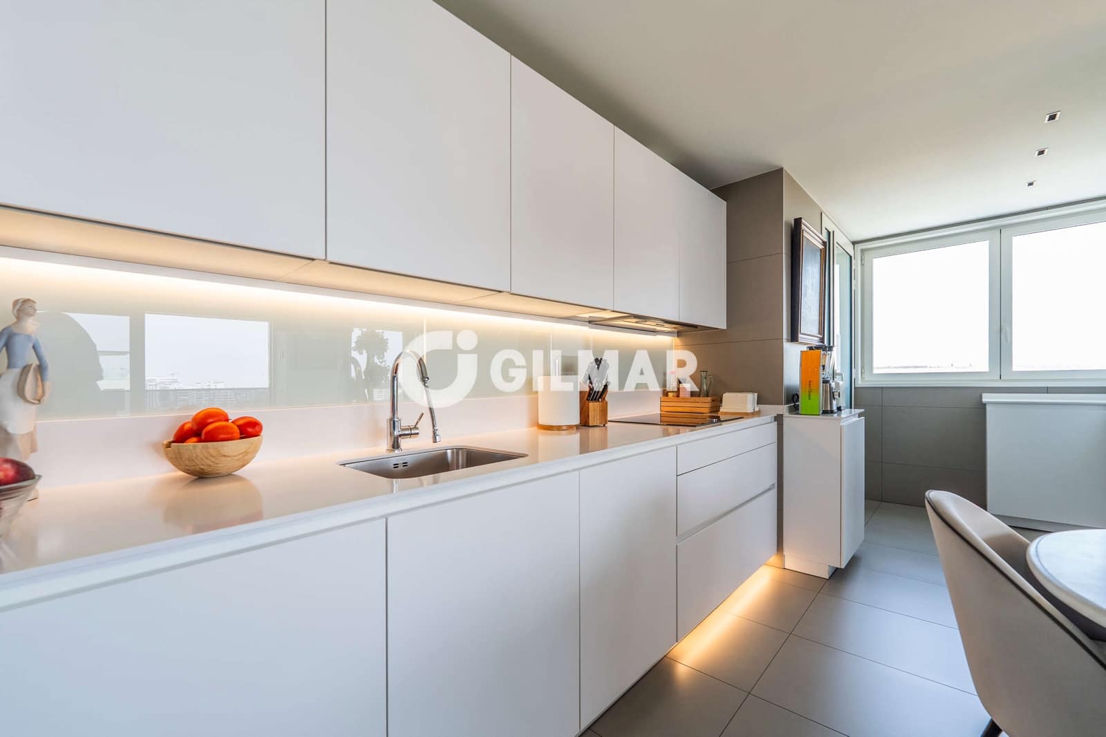 2 sypialnia Mieszkanie na sprzedaż w Miasto Madryt z basenem garażem - 1 150 000 € (Ref: 10073293)