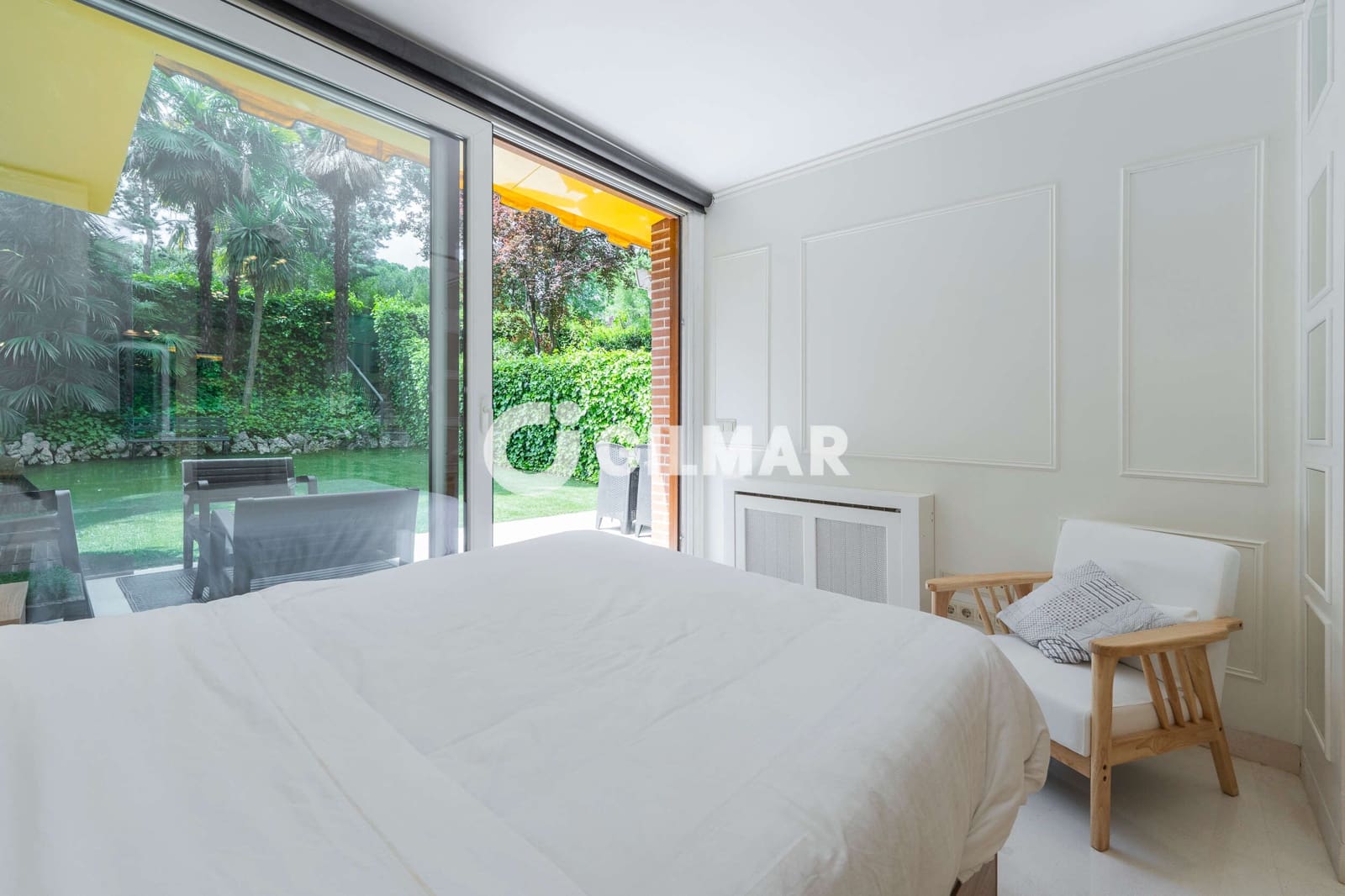 2 sypialnia Mieszkanie na sprzedaż w La Moraleja z basenem garażem - 1 195 000 € (Ref: 10073296)