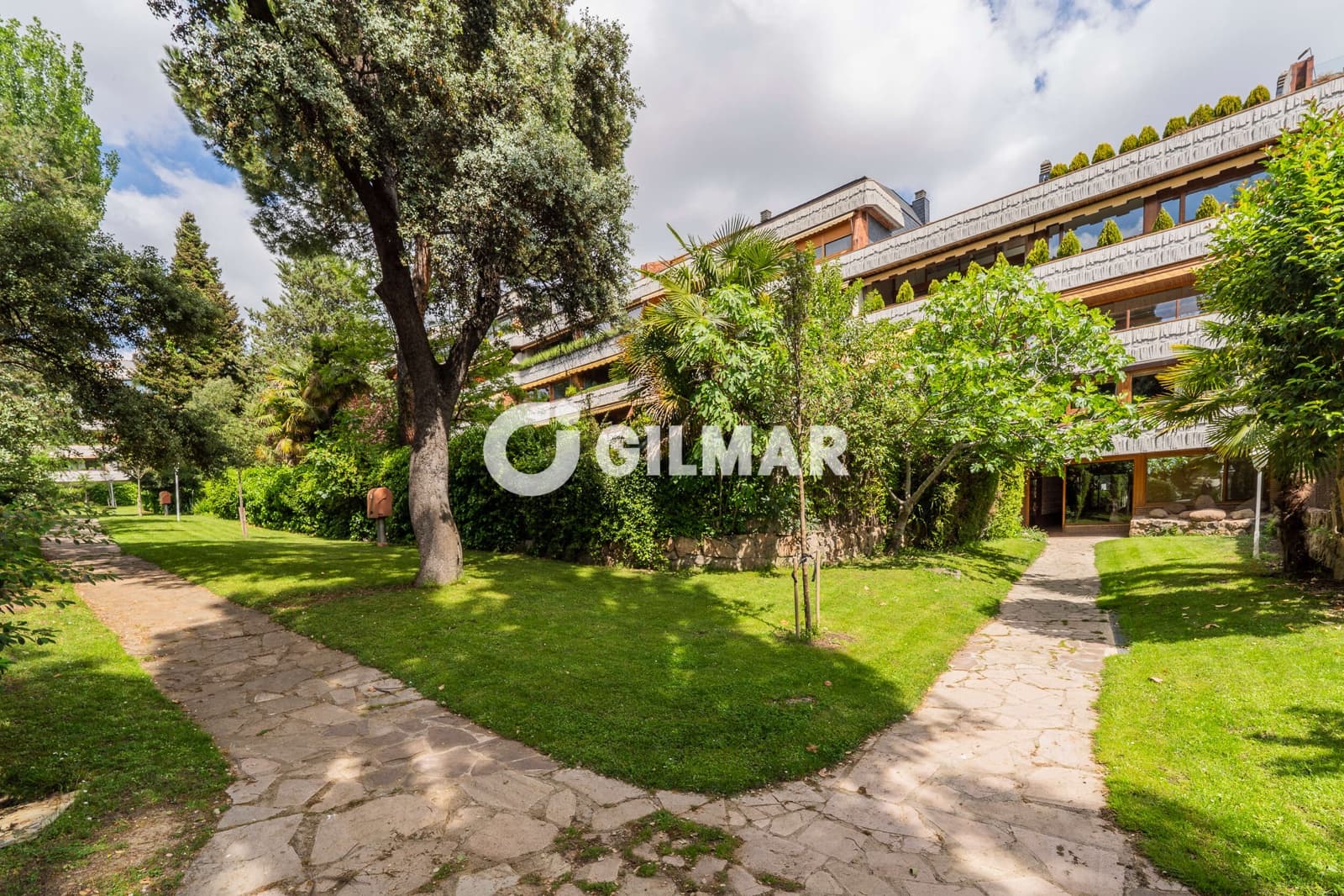 2 sypialnia Mieszkanie na sprzedaż w La Moraleja z basenem garażem - 1 195 000 € (Ref: 10073296)
