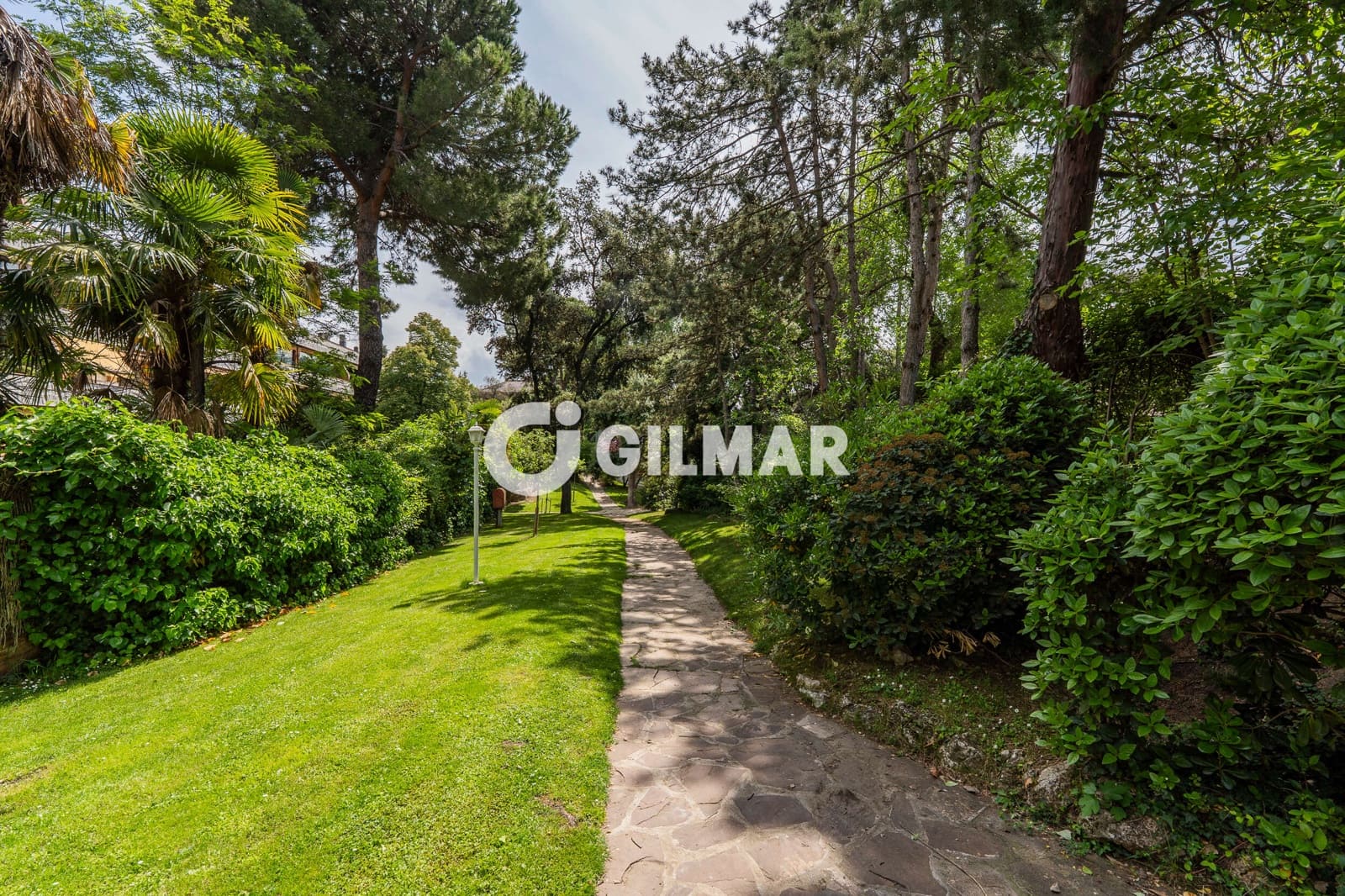 2 sypialnia Mieszkanie na sprzedaż w La Moraleja z basenem garażem - 1 195 000 € (Ref: 10073296)