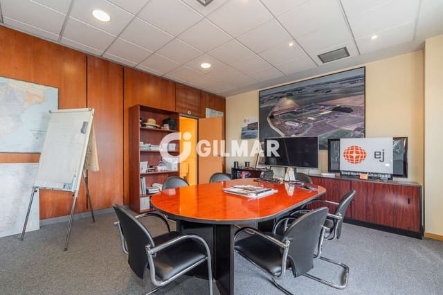 Bureau à vendre à Alcobendas avec garage - 695 000 € (Ref: 10073297)