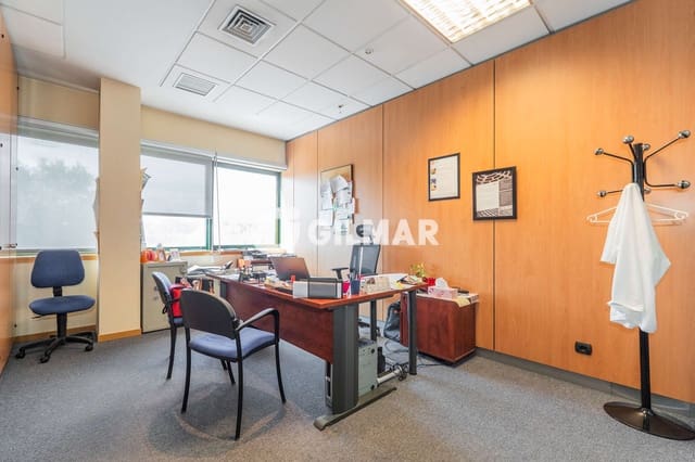 Bureau à vendre à Alcobendas avec garage - 695 000 € (Ref: 10073297)