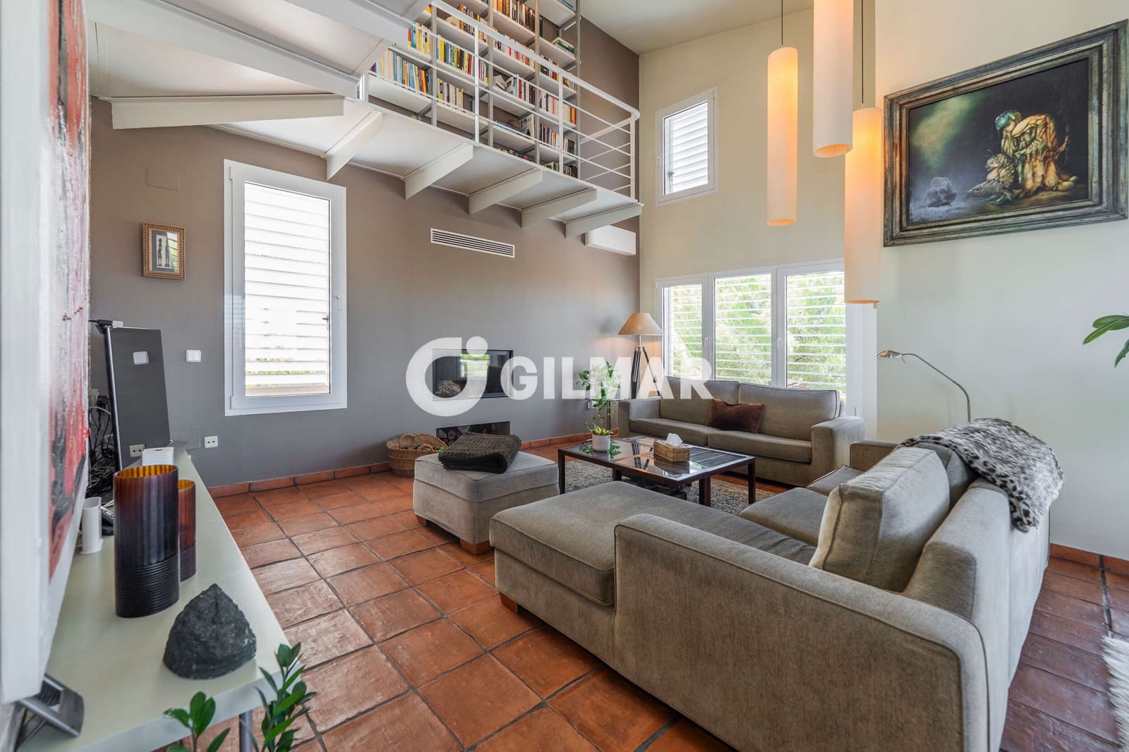 5 bedroom Villa for sale in El Casar with pool - € 780,000 (Ref: 10078805)