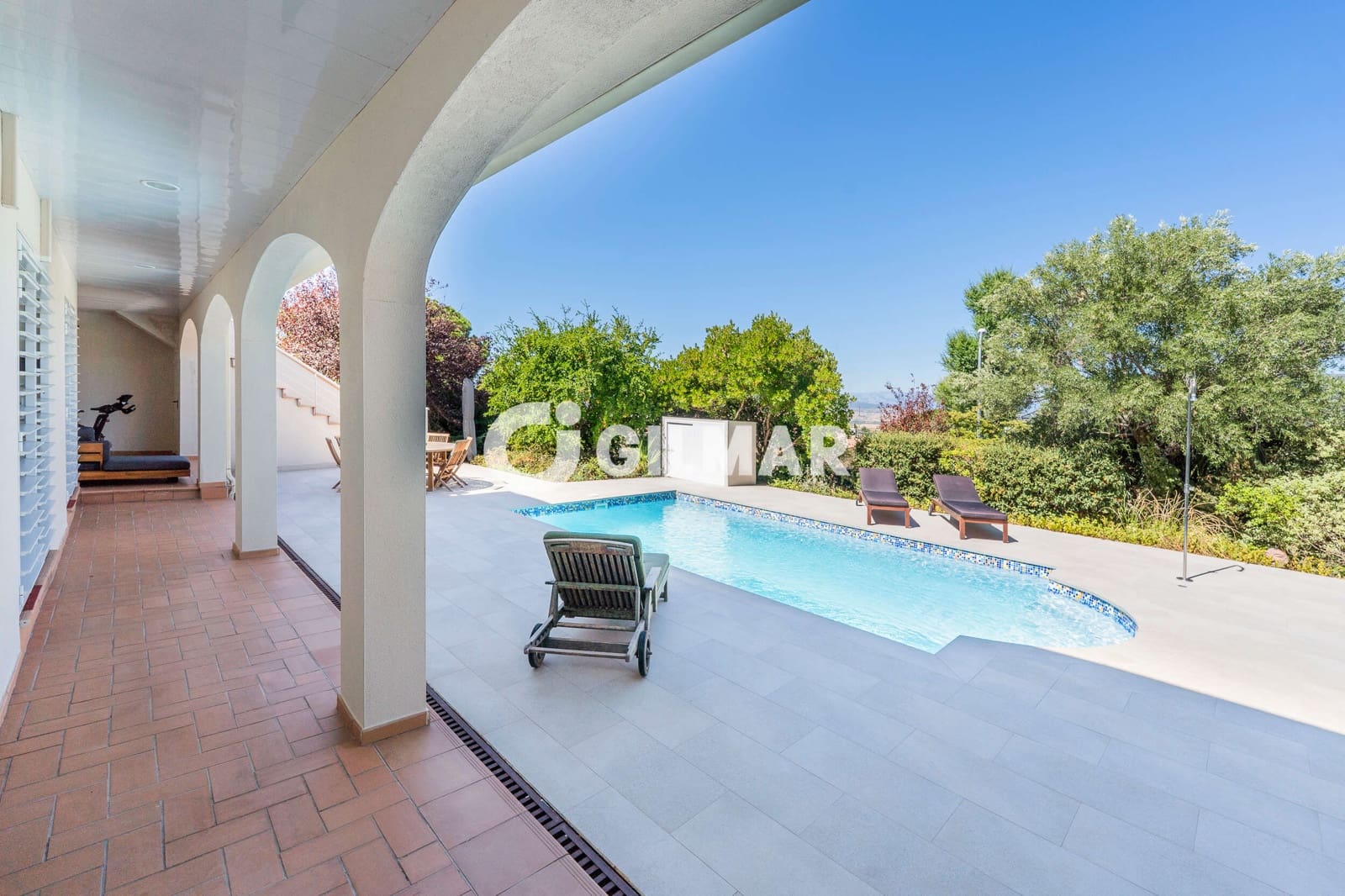 5 bedroom Villa for sale in El Casar with pool - € 780,000 (Ref: 10078805)