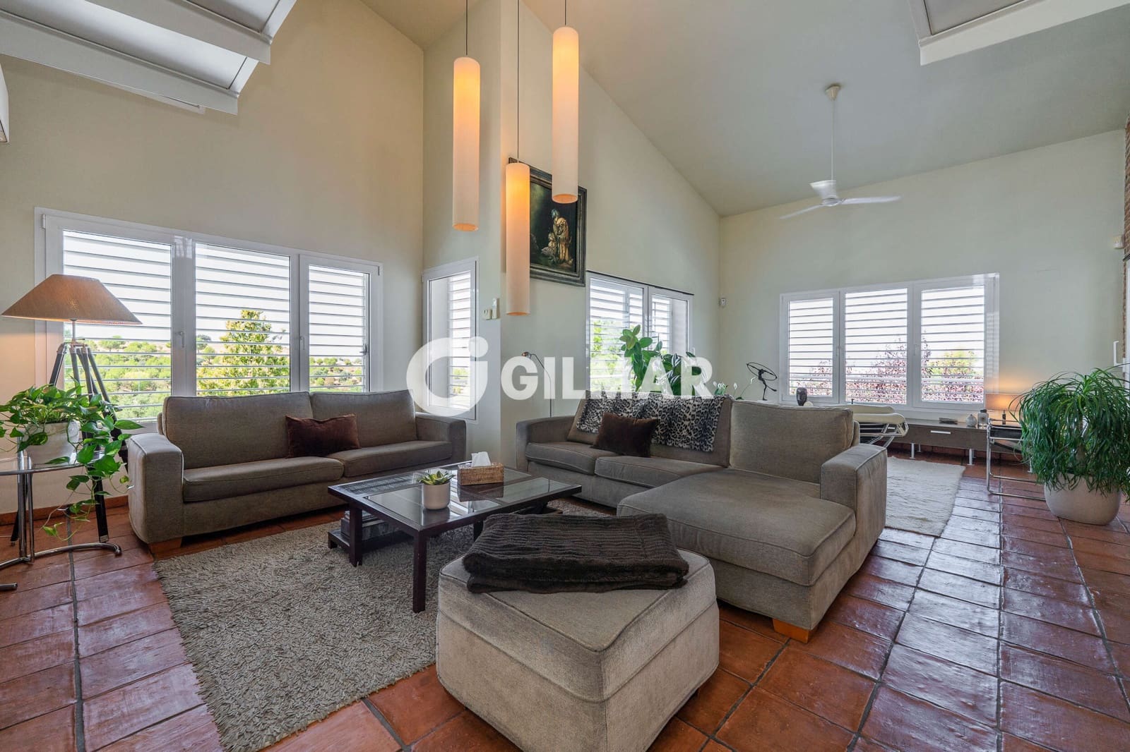 5 bedroom Villa for sale in El Casar with pool - € 780,000 (Ref: 10078805)