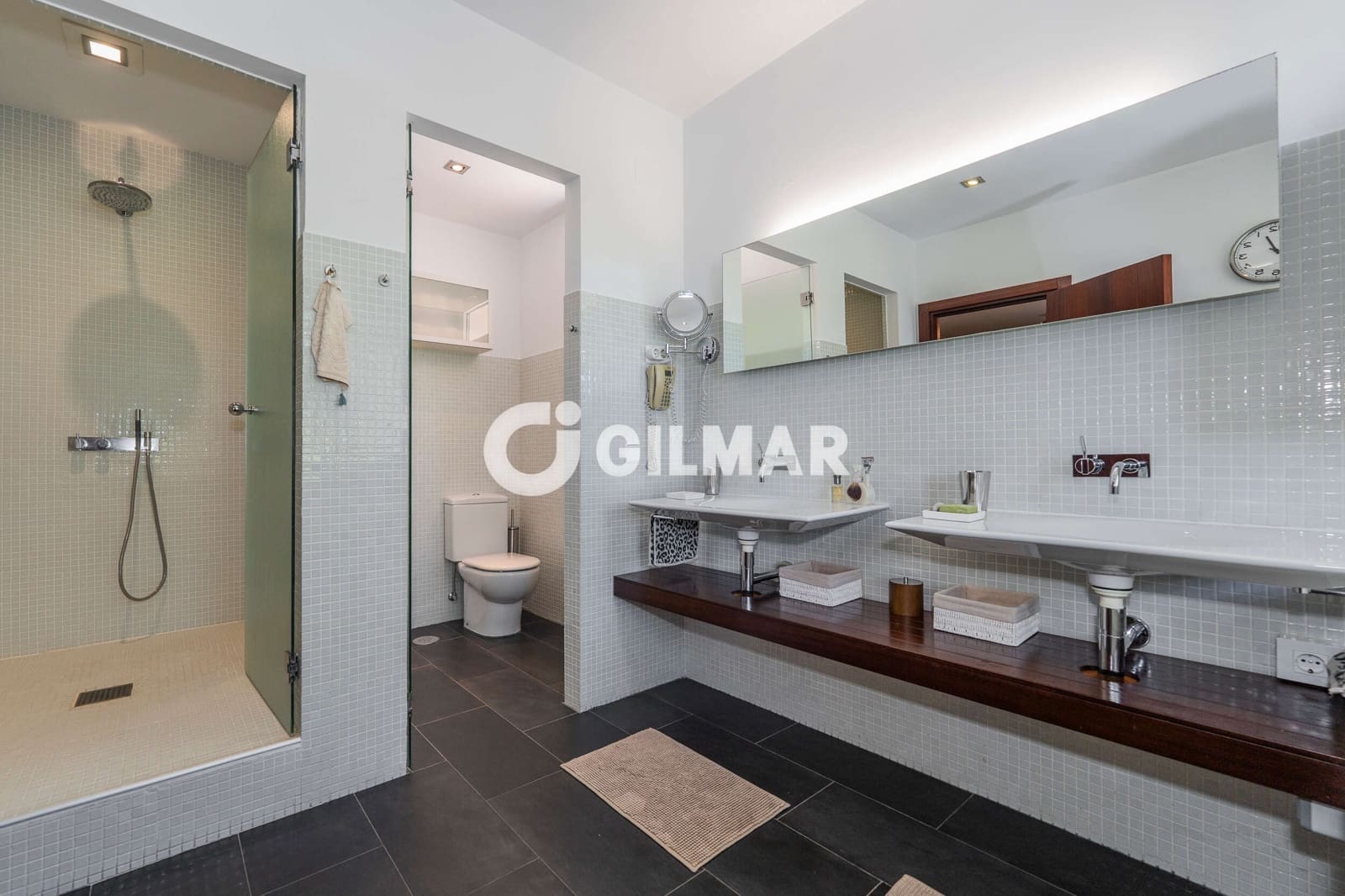 5 bedroom Villa for sale in El Casar with pool - € 780,000 (Ref: 10078805)