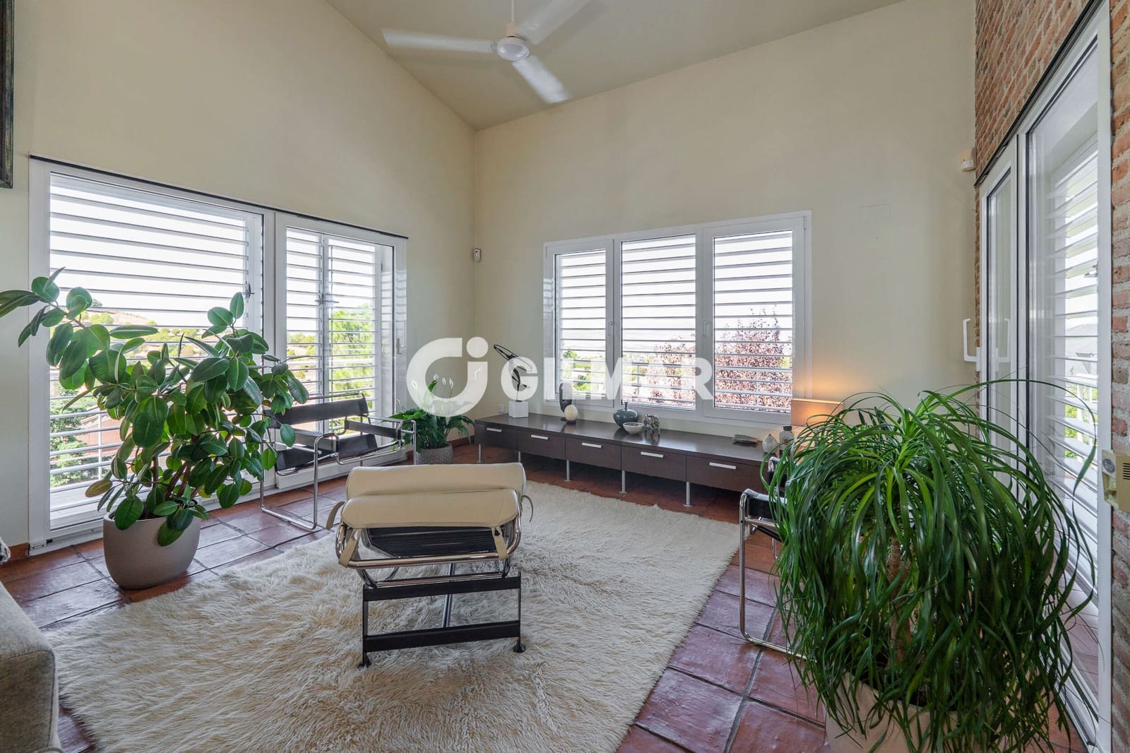 5 bedroom Villa for sale in El Casar with pool - € 780,000 (Ref: 10078805)