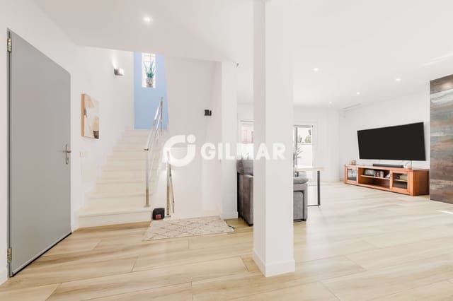 4 soverom Kjedet enebolig til salgs i Jerez de la Frontera med svømmebasseng - € 600 000 (Ref: 10079849)
