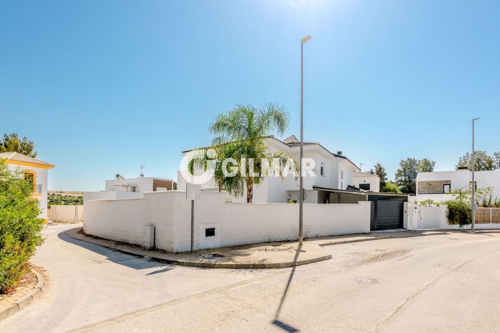 4 bedroom Semi-detached Villa for sale in Jerez de la Frontera with pool - € 600,000 (Ref: 10079849)