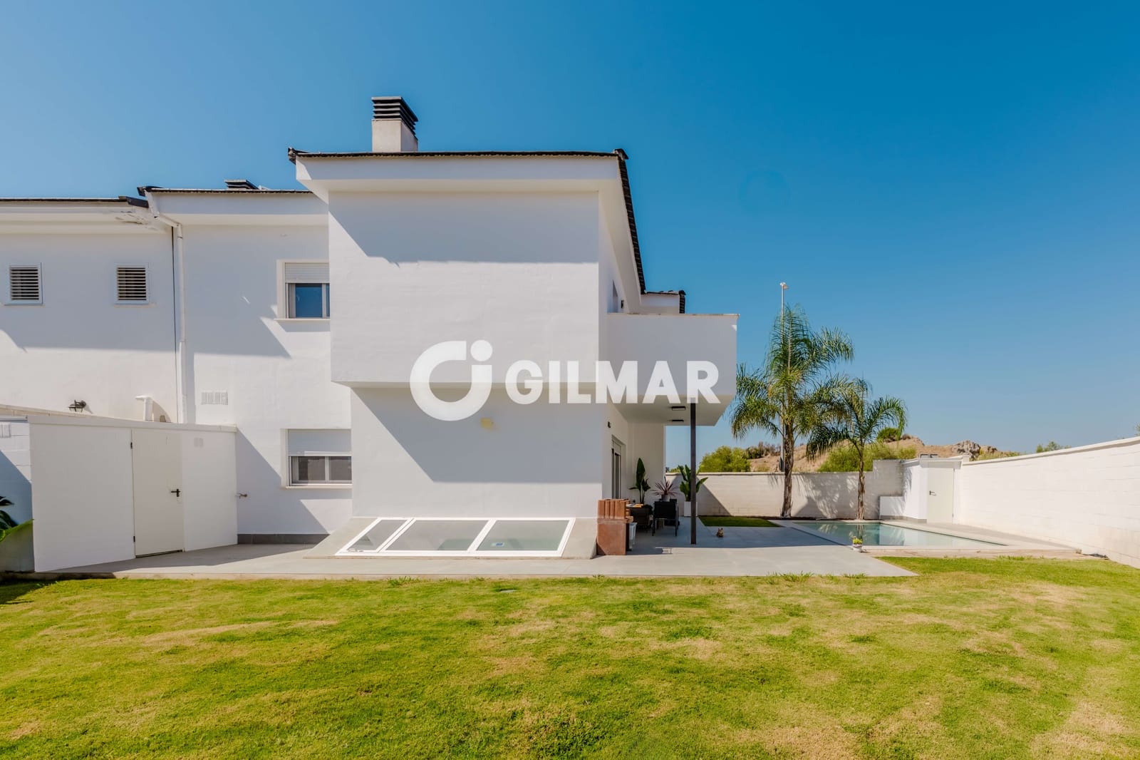 4 bedroom Semi-detached Villa for sale in Jerez de la Frontera with pool - € 600,000 (Ref: 10079849)