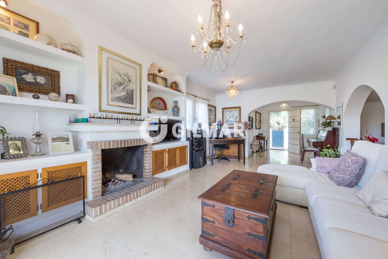 5 slaapkamer Villa te koop in Marbella met zwembad garage - € 1.400.000 (Ref: 10079973)