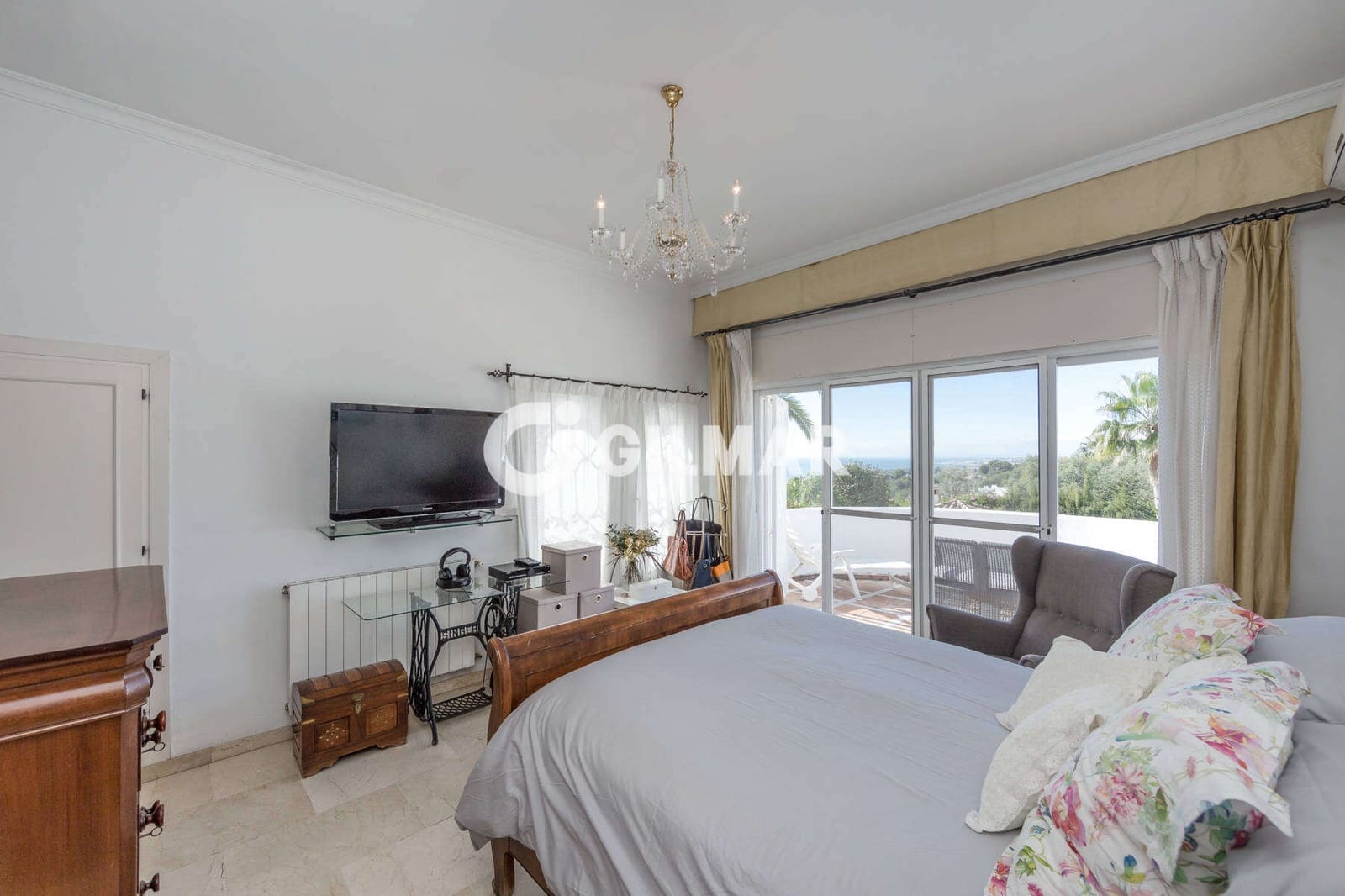 5 slaapkamer Villa te koop in Marbella met zwembad garage - € 1.400.000 (Ref: 10079973)
