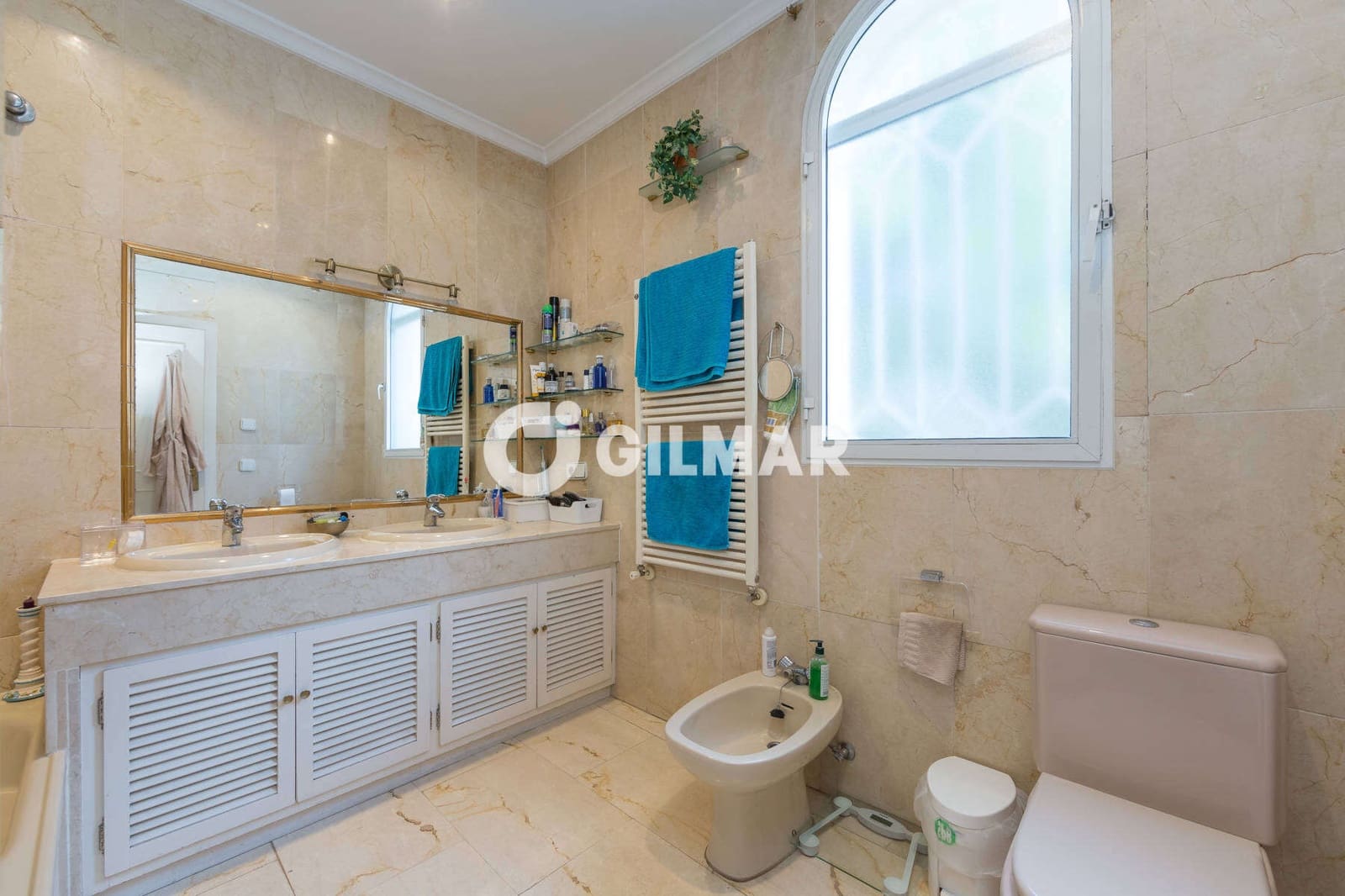 5 slaapkamer Villa te koop in Marbella met zwembad garage - € 1.400.000 (Ref: 10079973)