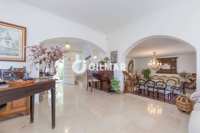 5 slaapkamer Villa te koop in La Merced, Marbella met zwembad garage - € 1.400.000 (Ref: 10079973)