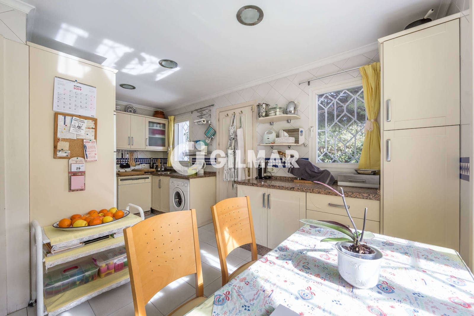 5 slaapkamer Villa te koop in Marbella met zwembad garage - € 1.400.000 (Ref: 10079973)