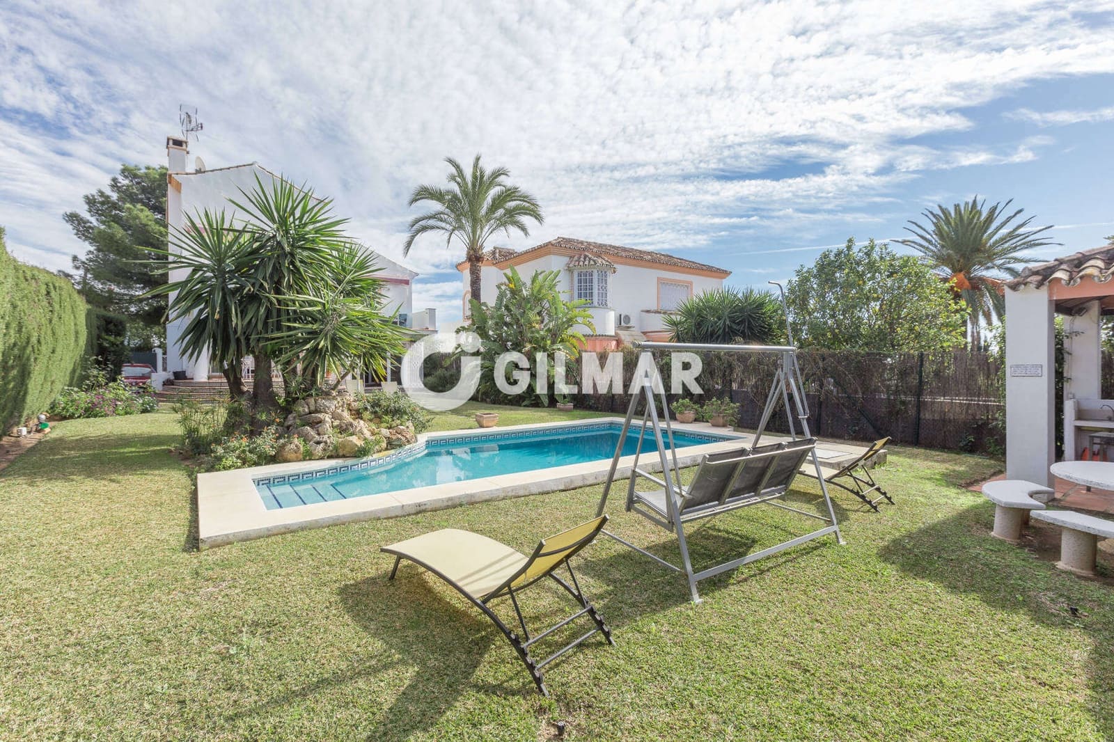 5 slaapkamer Villa te koop in Marbella met zwembad garage - € 1.400.000 (Ref: 10079973)