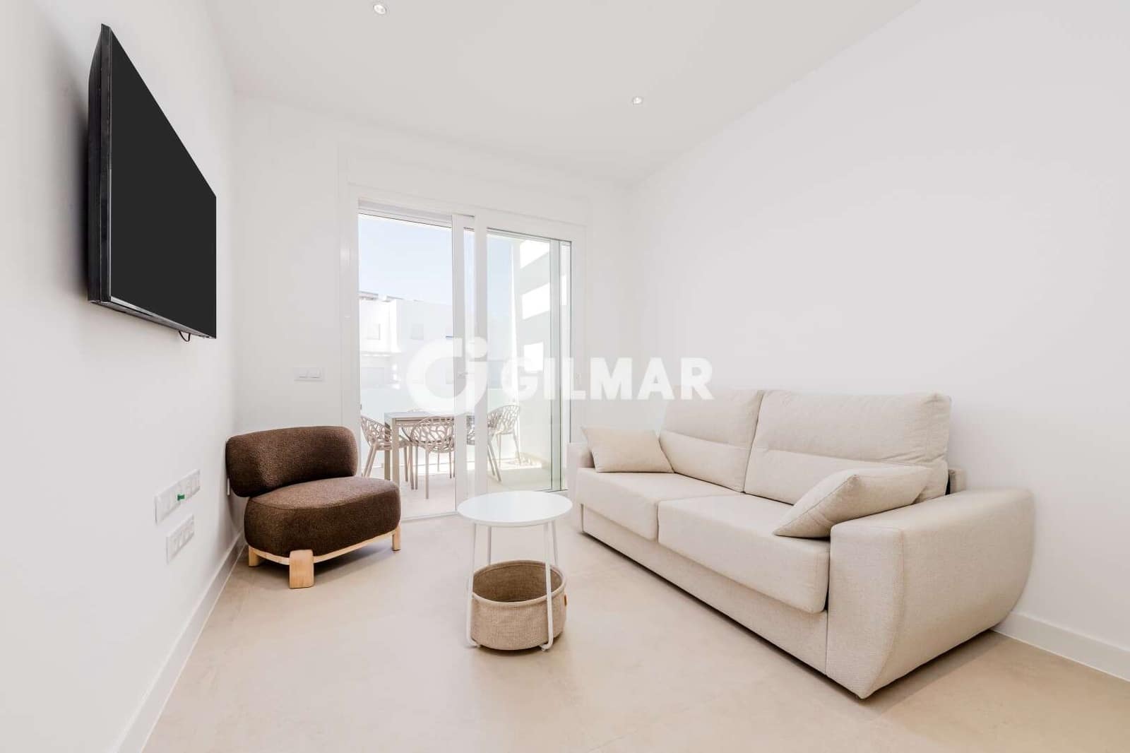 2 bedroom Flat for sale in La Barrosa with pool garage - € 530,000 (Ref: 10085241)