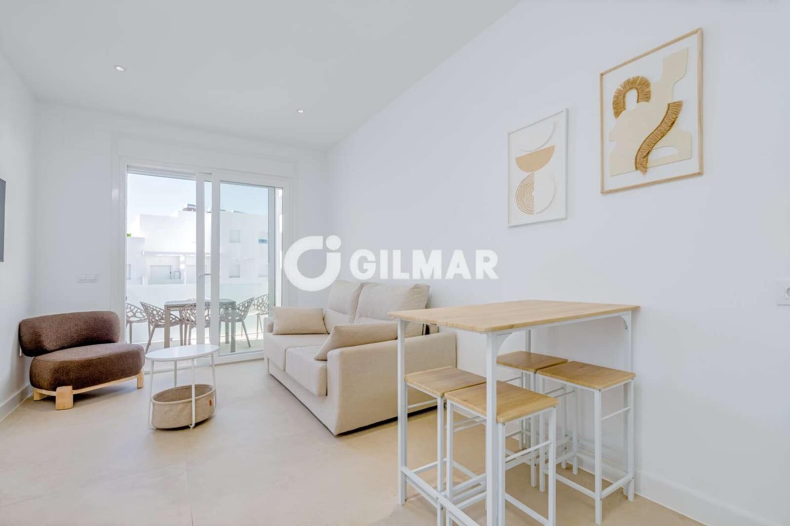 2 bedroom Flat for sale in La Barrosa with pool garage - € 530,000 (Ref: 10085241)