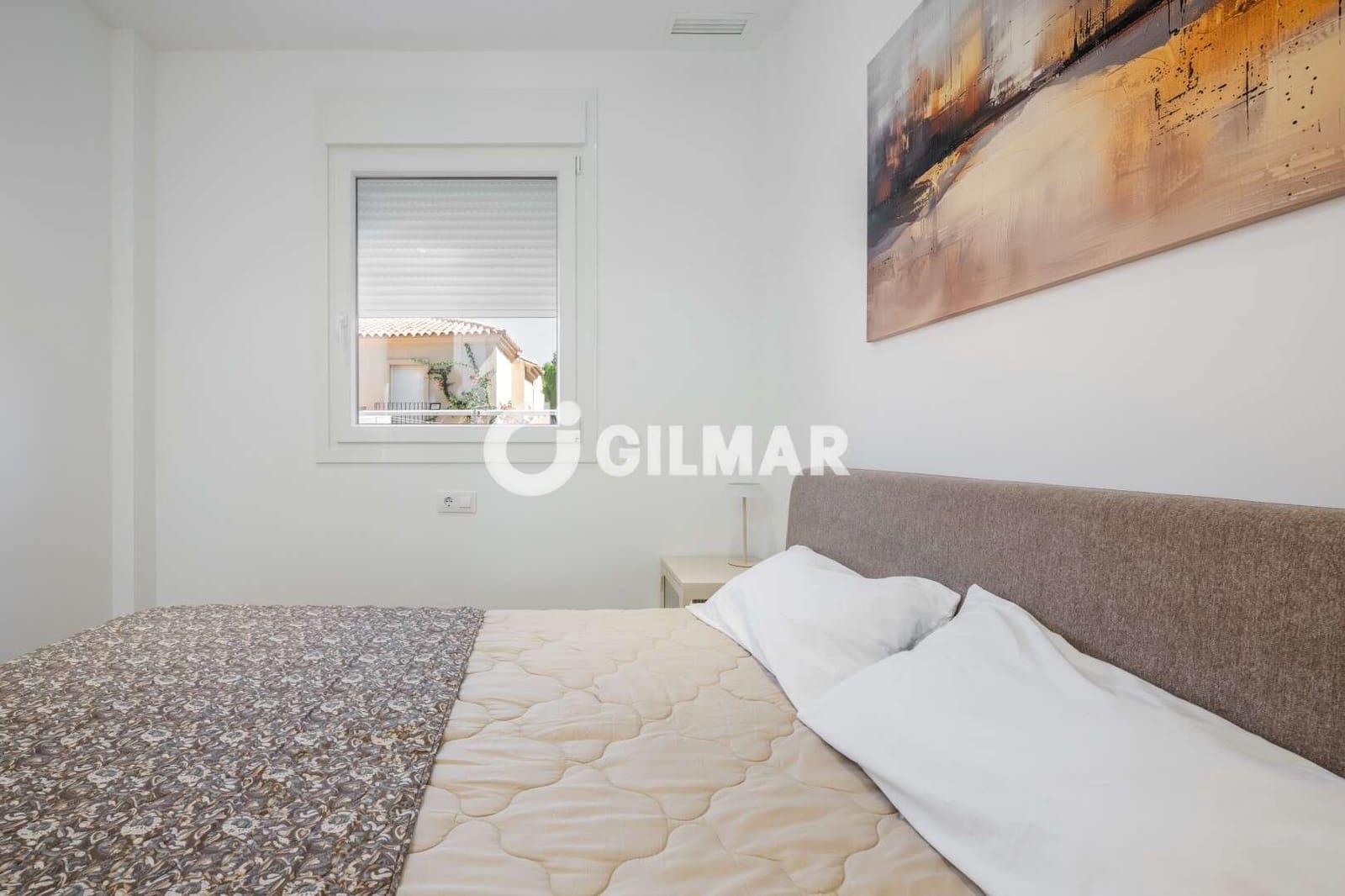 2 bedroom Flat for sale in La Barrosa with pool garage - € 530,000 (Ref: 10085241)