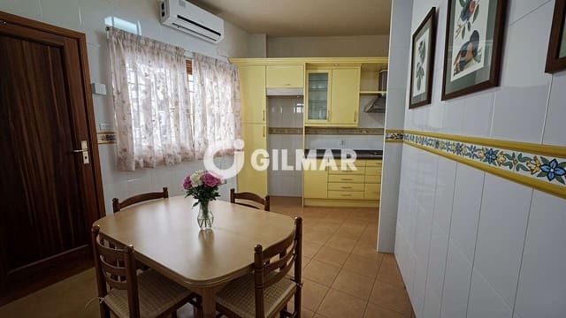 Pareado de 9 habitaciones en Guía de Isora en venta con garaje - 450.000 € (Ref: 10085245)