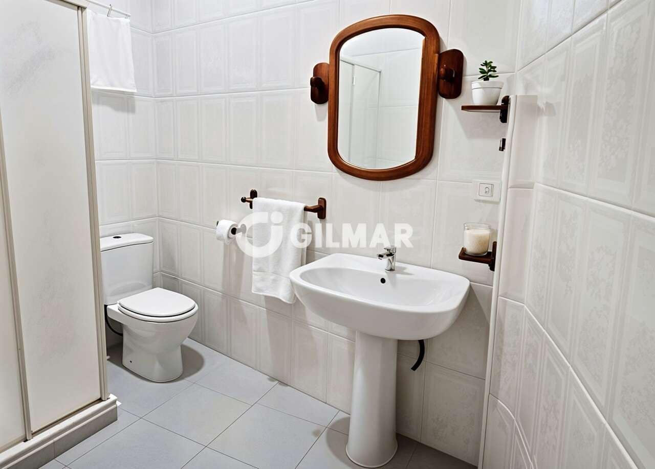 Pareado de 9 habitaciones en Guía de Isora en venta con garaje - 450.000 € (Ref: 10085245)