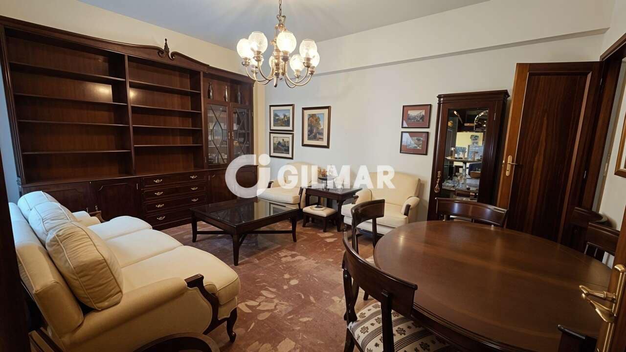 Pareado de 9 habitaciones en Guía de Isora en venta con garaje - 450.000 € (Ref: 10085245)