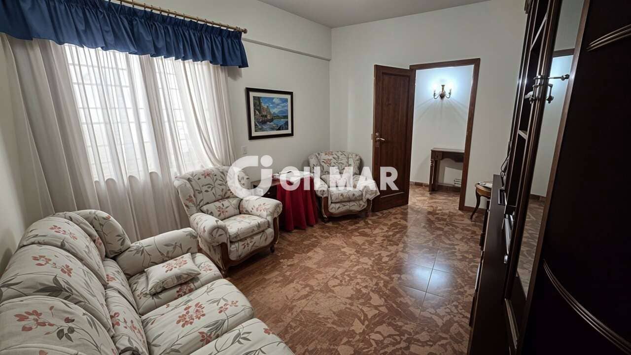Pareado de 9 habitaciones en Guía de Isora en venta con garaje - 450.000 € (Ref: 10085245)