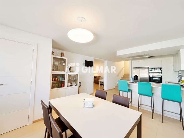 3 Zimmer Reihenhaus zu verkaufen in San Eugenio Alto, Adeje - 934.500 € (Ref: 10085246)