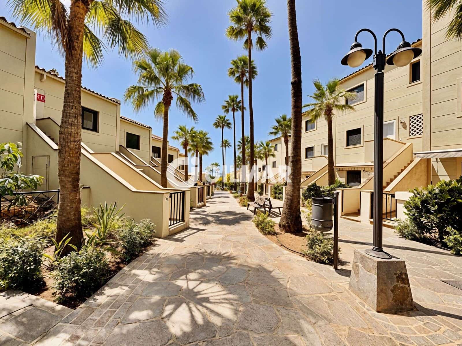 1 Zimmer Wohnung zu verkaufen in Playa del Duque mit Pool - 360.000 € (Ref: 10085247)