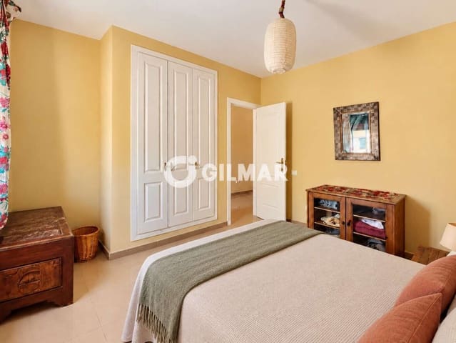 1 sovrum Lägenhet till salu i Playa del Duque, Adeje med pool - 350 000 € (Ref: 10085247)