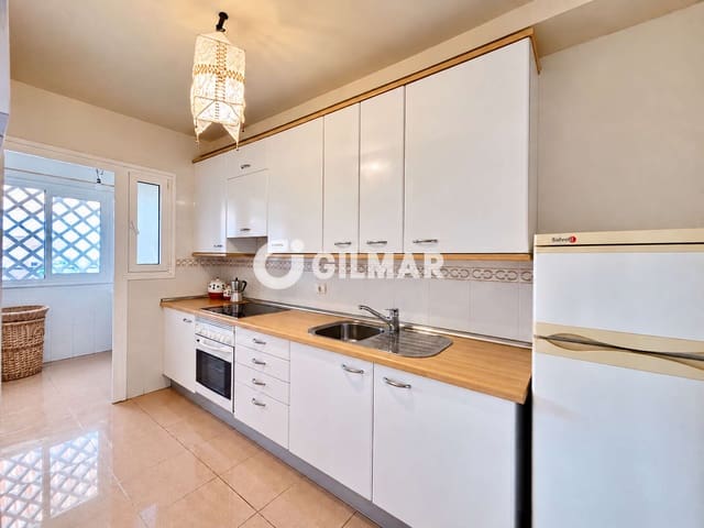 1 sovrum Lägenhet till salu i Playa del Duque, Adeje med pool - 350 000 € (Ref: 10085247)