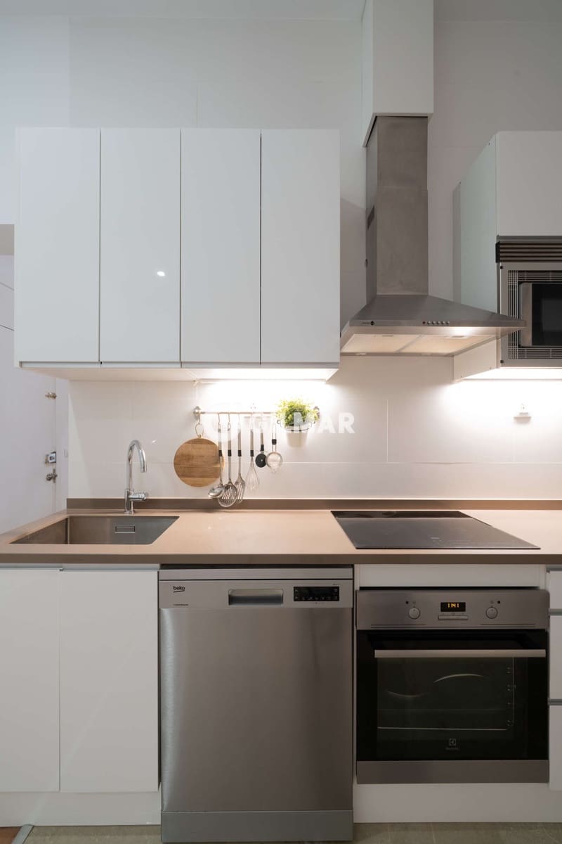 2 slaapkamer Flat te koop in Madrid stad - € 449.000 (Ref: 10085249)