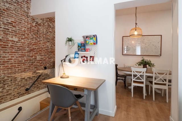 2 slaapkamer Flat te koop in Embajadores, Madrid stad - € 449.000 (Ref: 10085249)