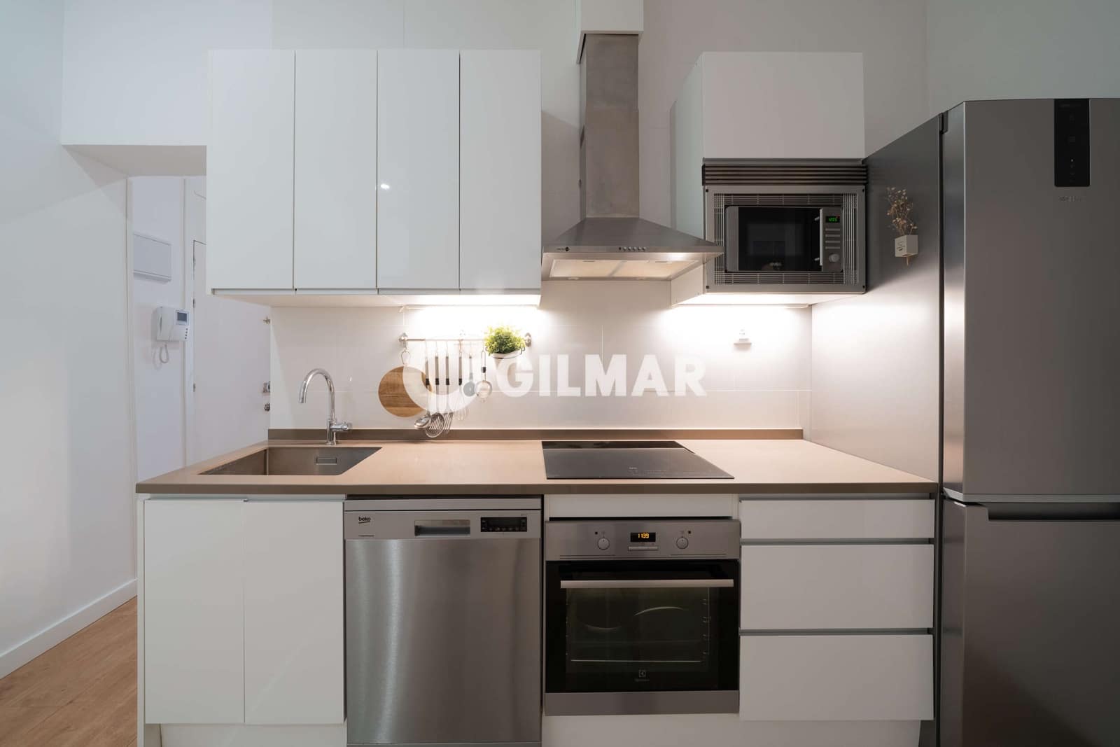 2 slaapkamer Flat te koop in Madrid stad - € 449.000 (Ref: 10085249)