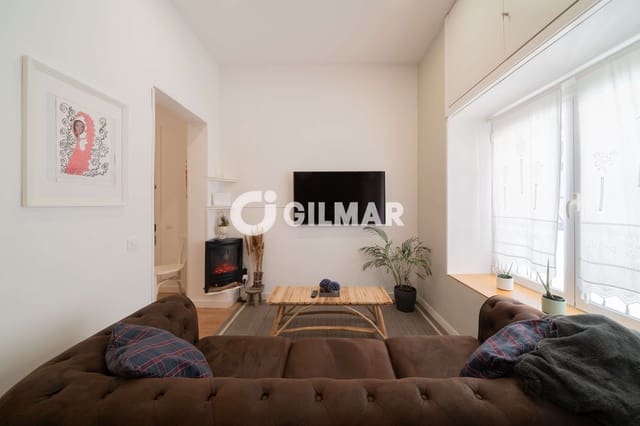2 slaapkamer Flat te koop in Embajadores, Madrid stad - € 449.000 (Ref: 10085249)