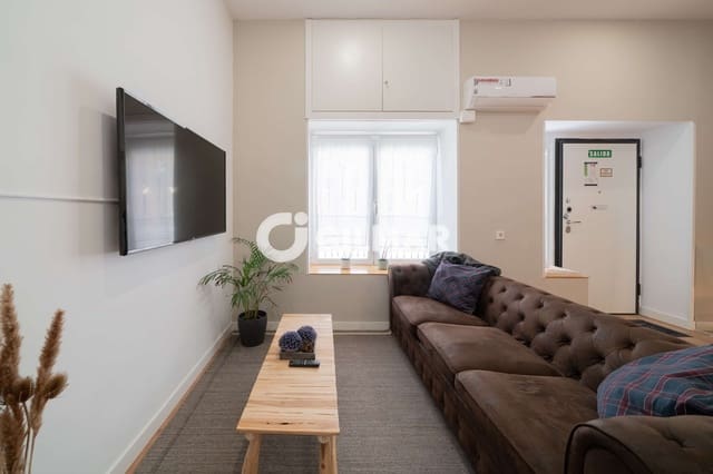 2 slaapkamer Flat te koop in Embajadores, Madrid stad - € 449.000 (Ref: 10085249)